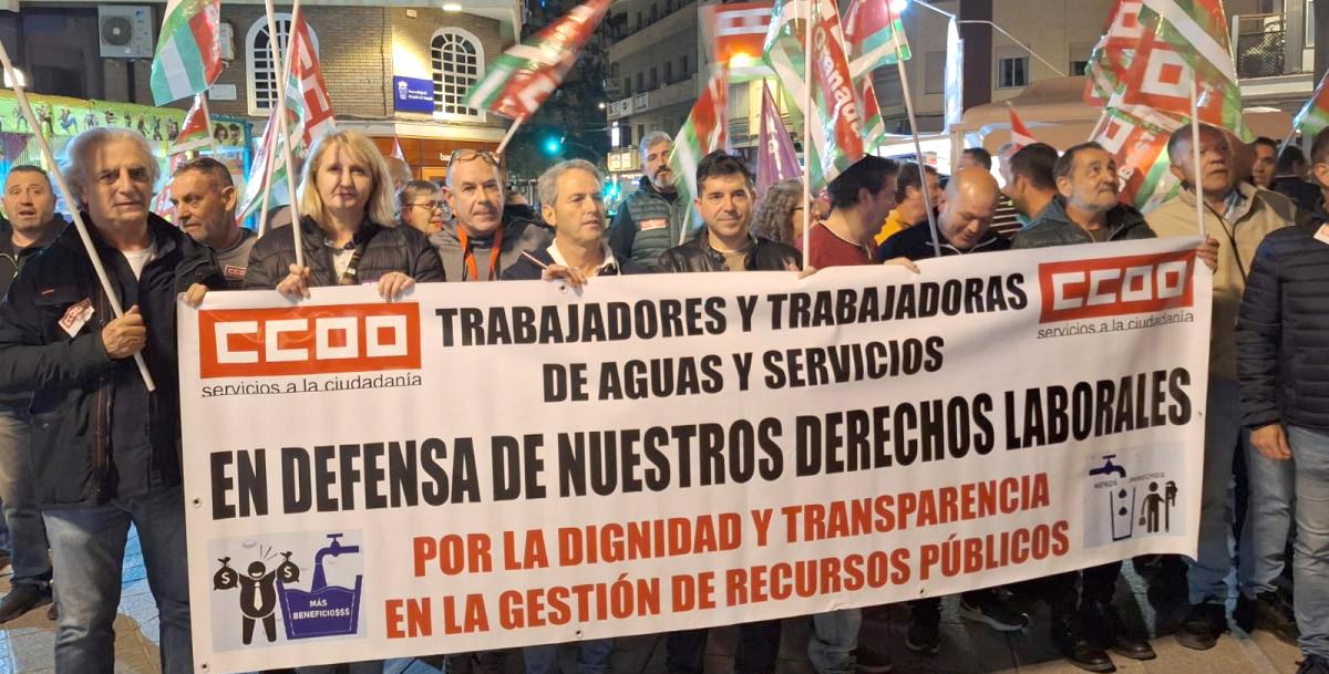 Trabajadores de Aguas y Servicios de la Costa Tropical movilizacin en Granada