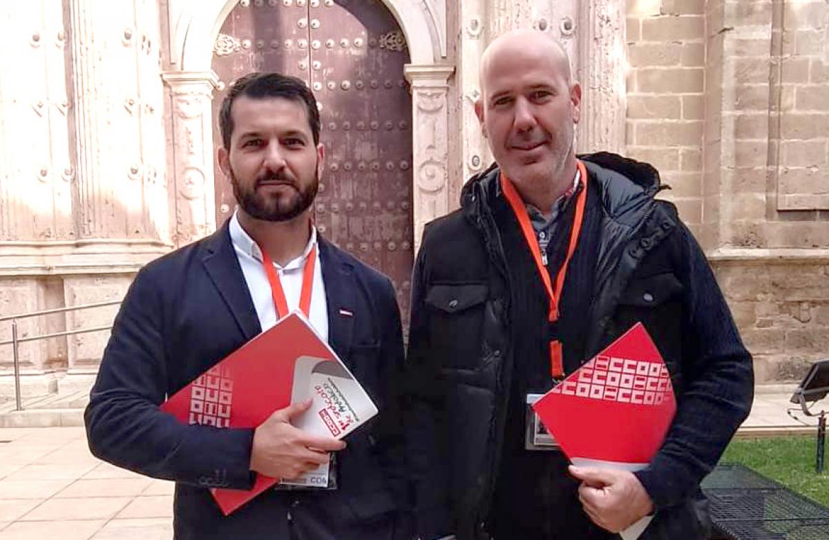 Antonio Mellado, responsable de la Coordinadora de Bomberos de CCOO de Andalucía junto a Carlos Alberto García