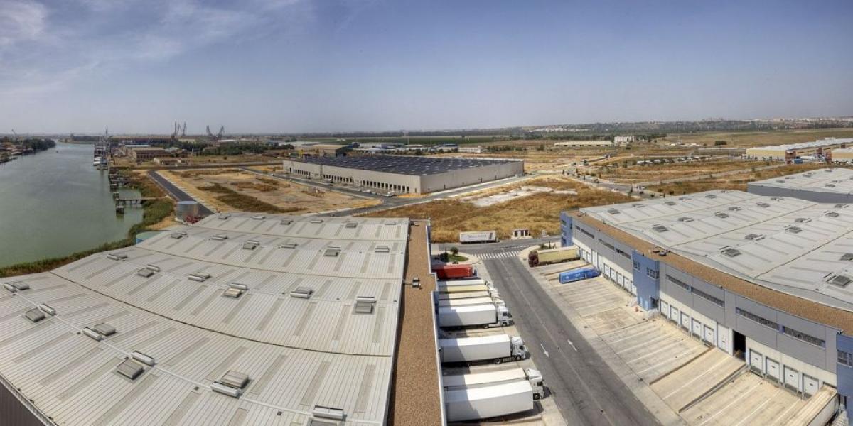 Centro logístico en Sevilla. Foto: cadenadesuministro.es