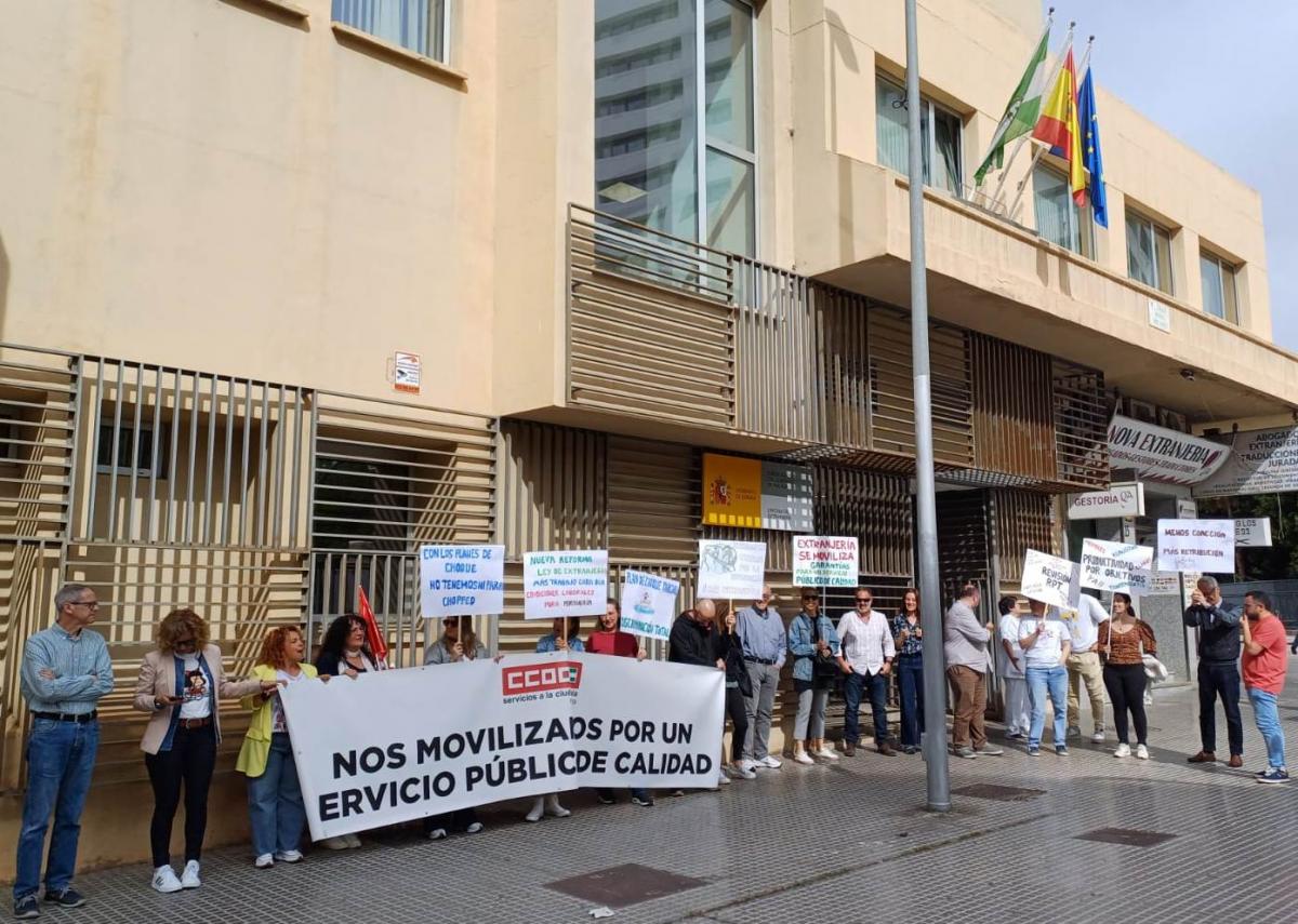 Concentracin en la oficina de Extranjera en Mlaga