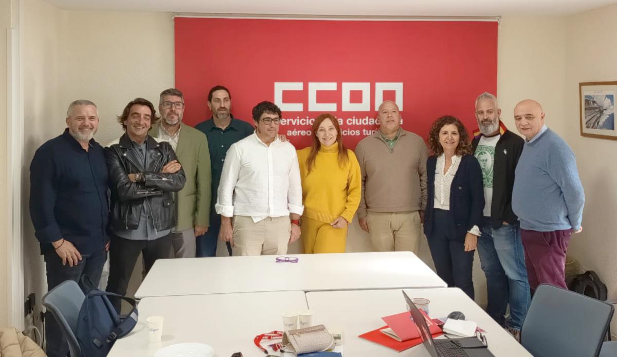 Participantes de CCOO y comité de empresa en la reunión de trabajo con el Secretario de Estado de Empleo y Seguridad Social, Joaquín Pérez Rey