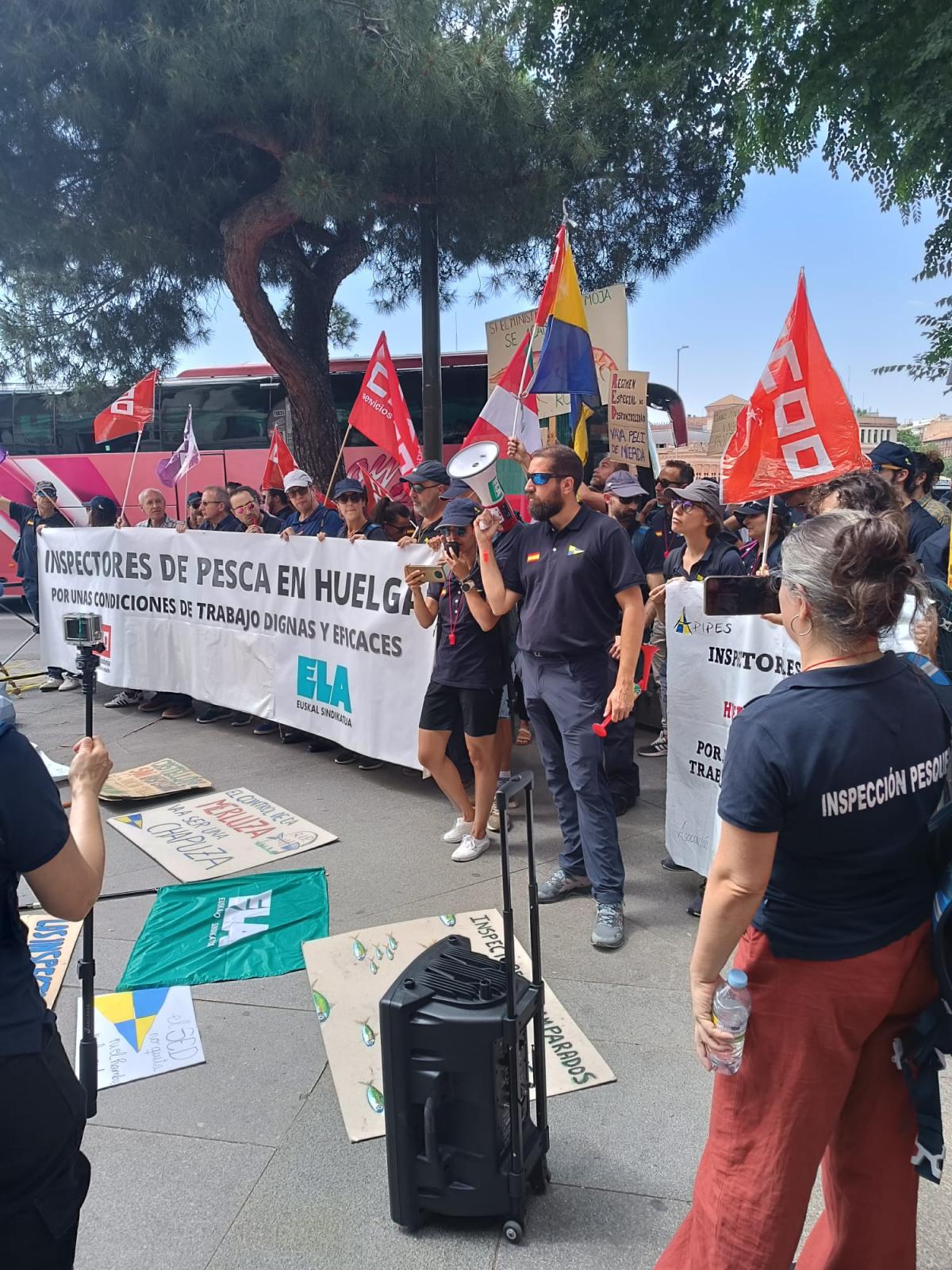 Imgenes jornada de Huelga de Inspectores de Pesca Martima del Estado