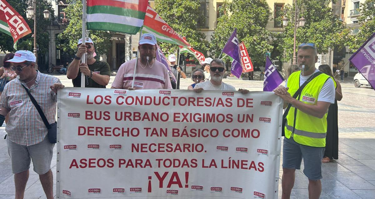 La protesta se ha celebrado en Plaza del Carmen, Granada