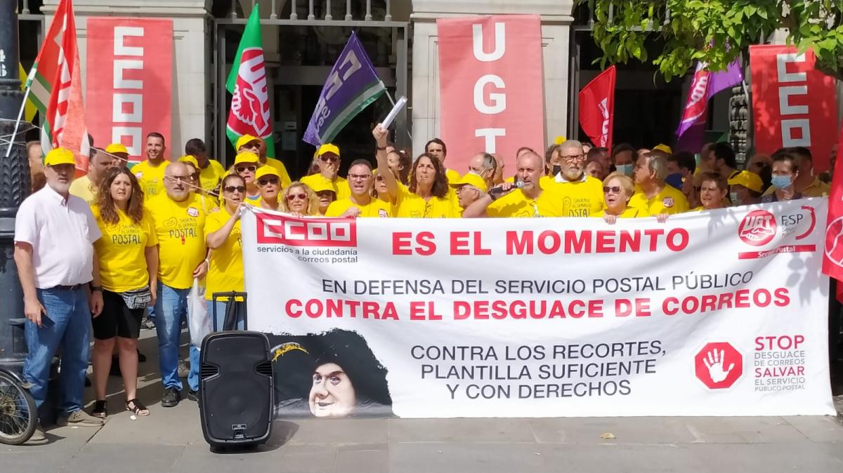 Concentracin de Correos en Sevilla.