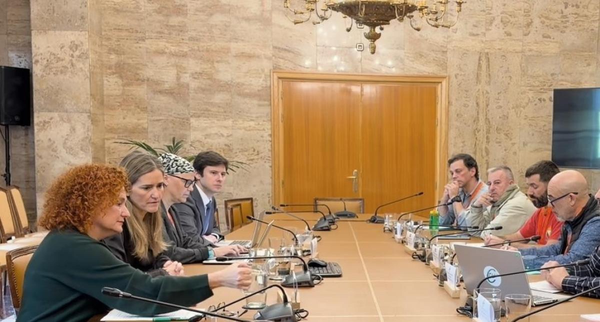 Sara Aagesen anunció nuevas convocatorias para trabajar en medidas integrales de gestión del medio forestal que incluyan la participación de la población local para evitar el rechazo social a los proyectos sostenibles.