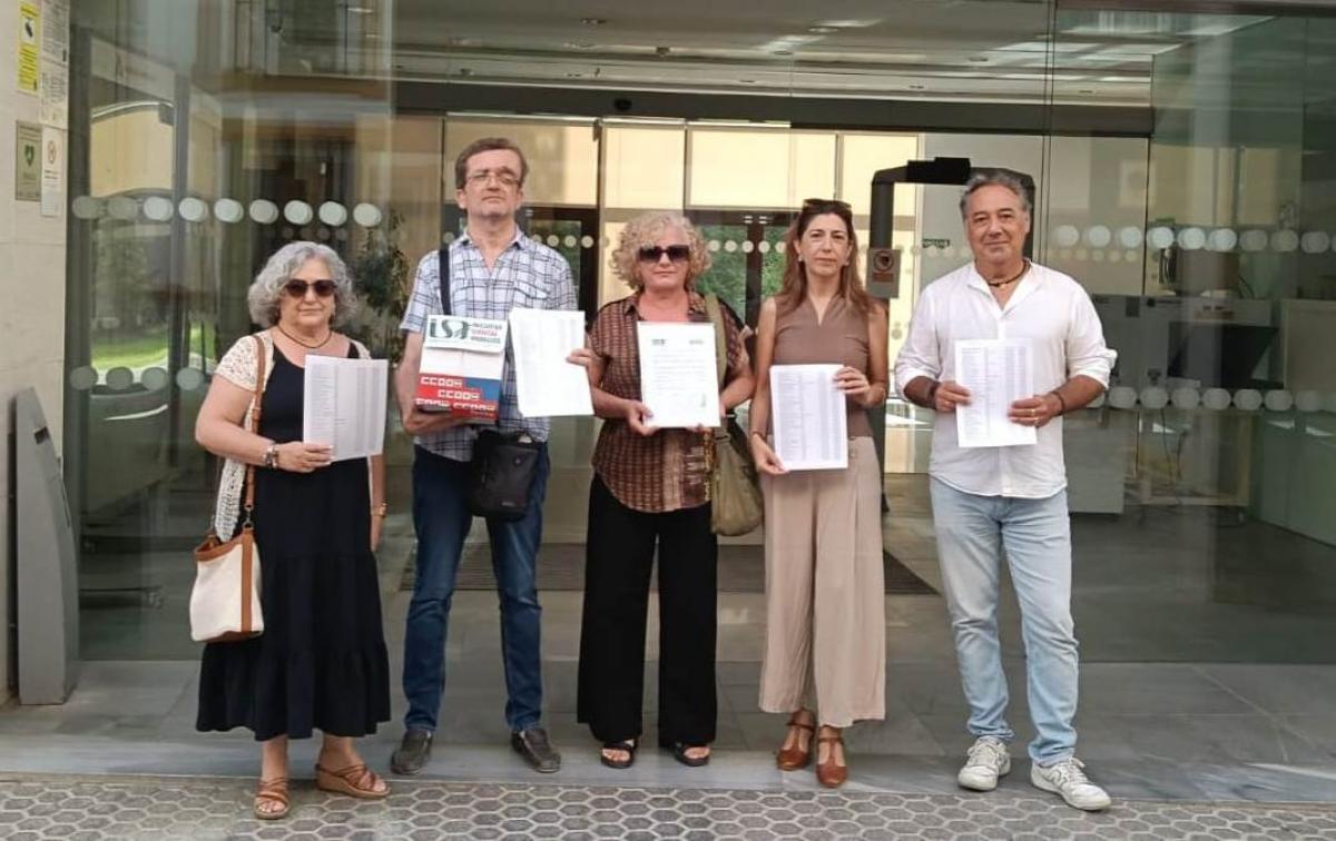 Entrega de firmas CCOO e ISA